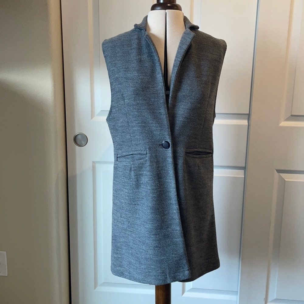 Joseph Ribkoff knit one button vest with pockets